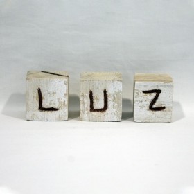 Cubos de Madeira com "Luz"