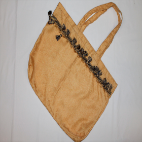 Saco Amarelo com Pompons