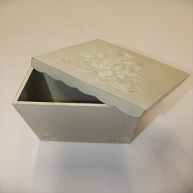 Caixa de Decoração com Flores