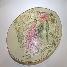 Caixa de Metal com Rosa