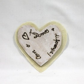 Íman - "Com o Coração Fazemos a Diferença!" em Madeira com Base Creme